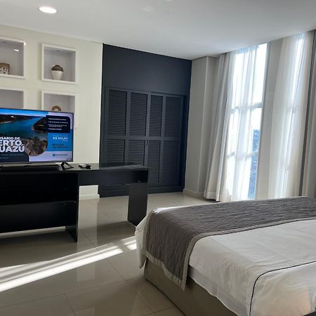 Wyndham Golden Foz Suites Фос ду Игуасу Екстериор снимка