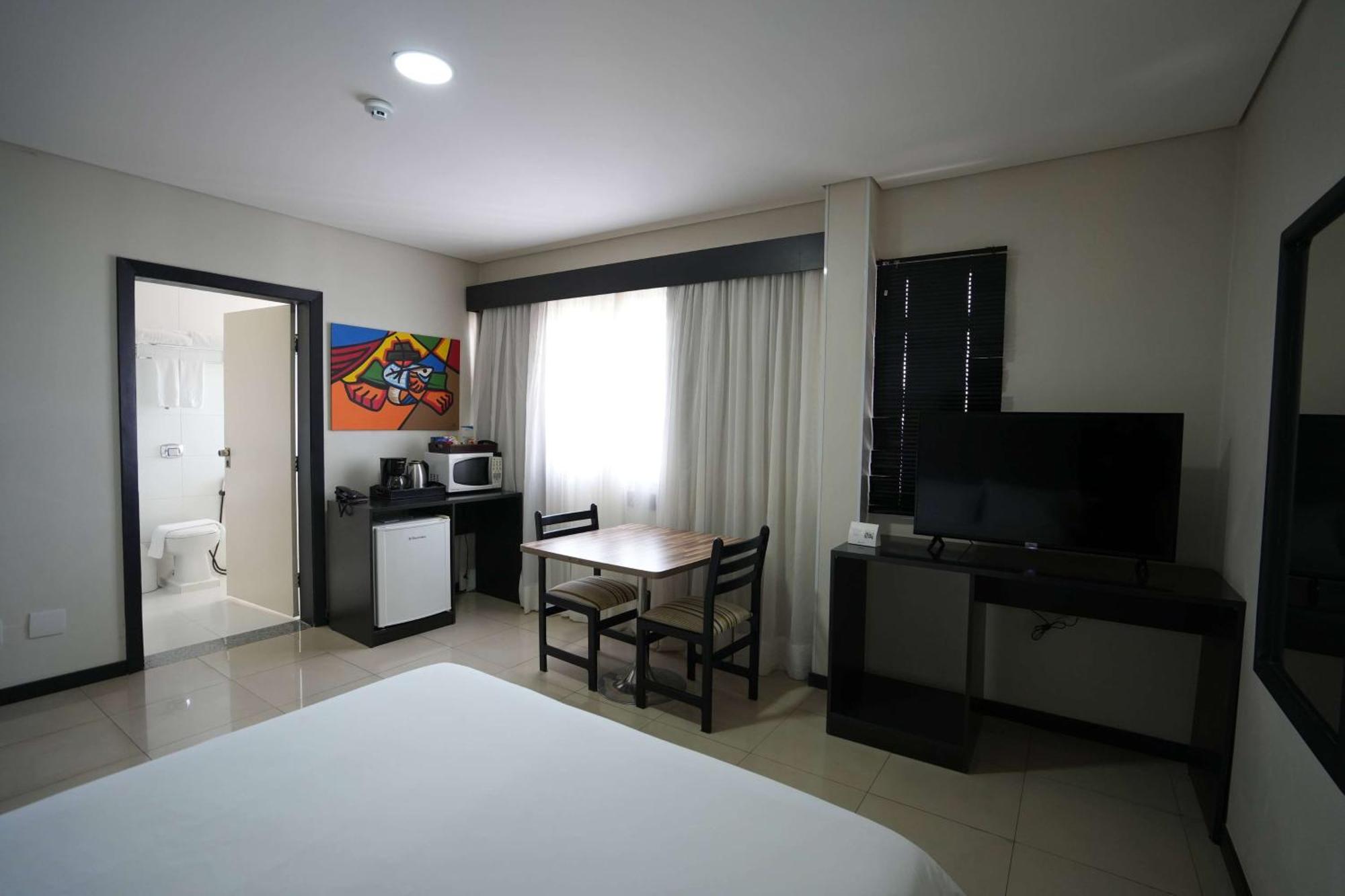 Wyndham Golden Foz Suites Фос ду Игуасу Екстериор снимка