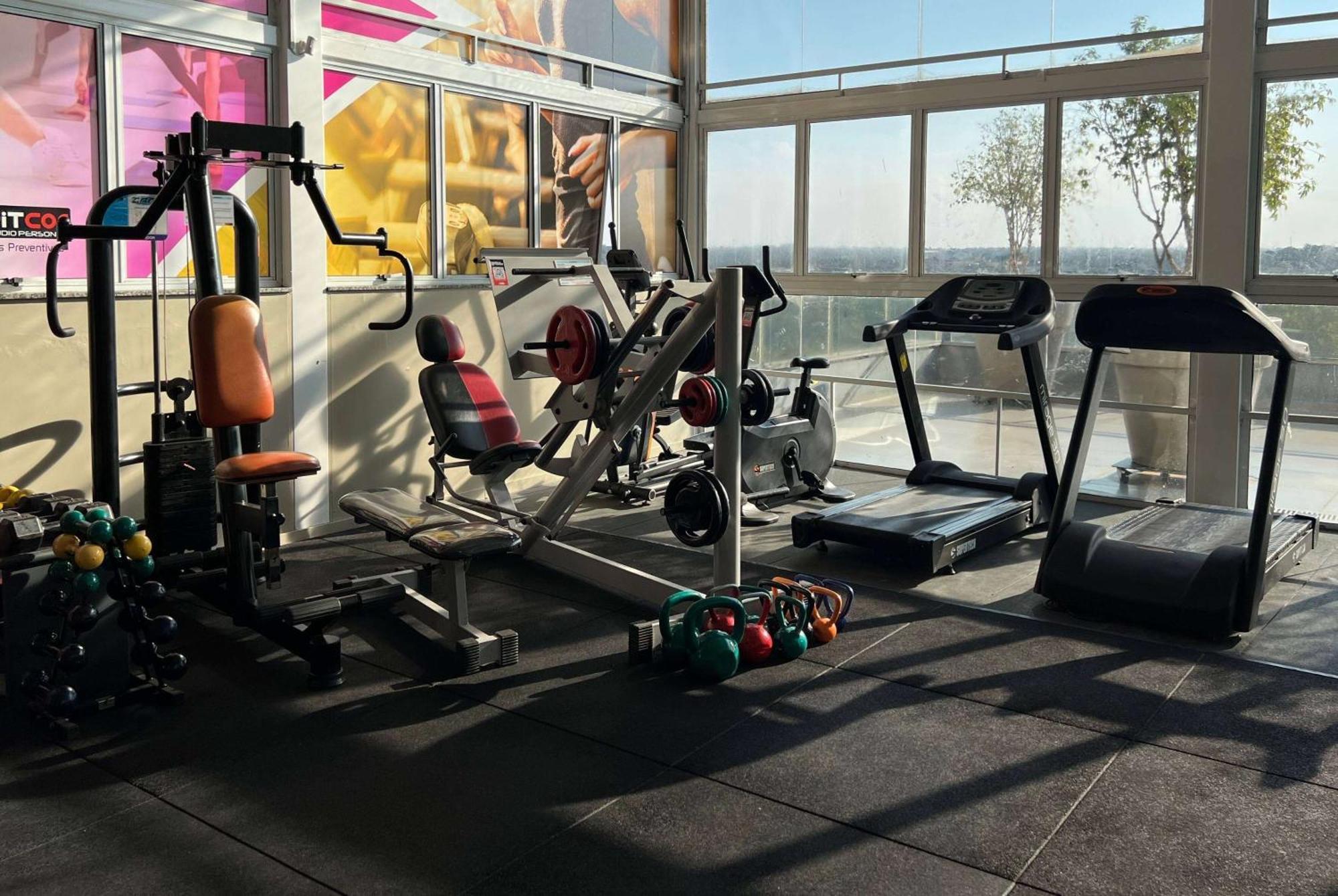 Wyndham Golden Foz Suites Фос ду Игуасу Екстериор снимка